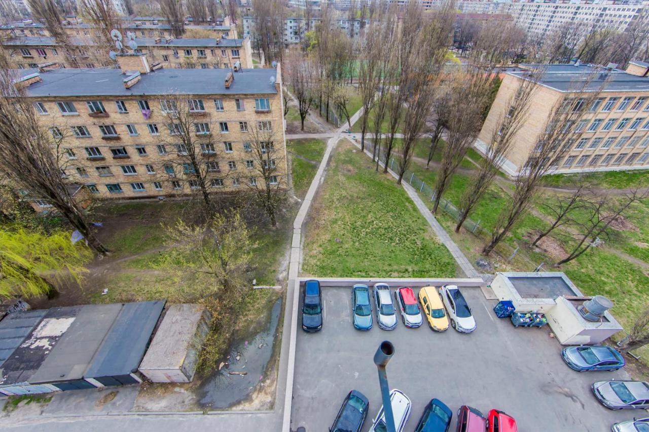Просторная Однокомнатная Квартира Возле Скоростного Трамвая Kiev Exterior foto